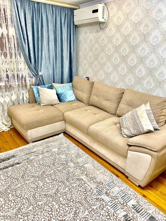 Просторная 3 Комнатная Квартира На Арбате Apartment Almaty Ngoại thất bức ảnh